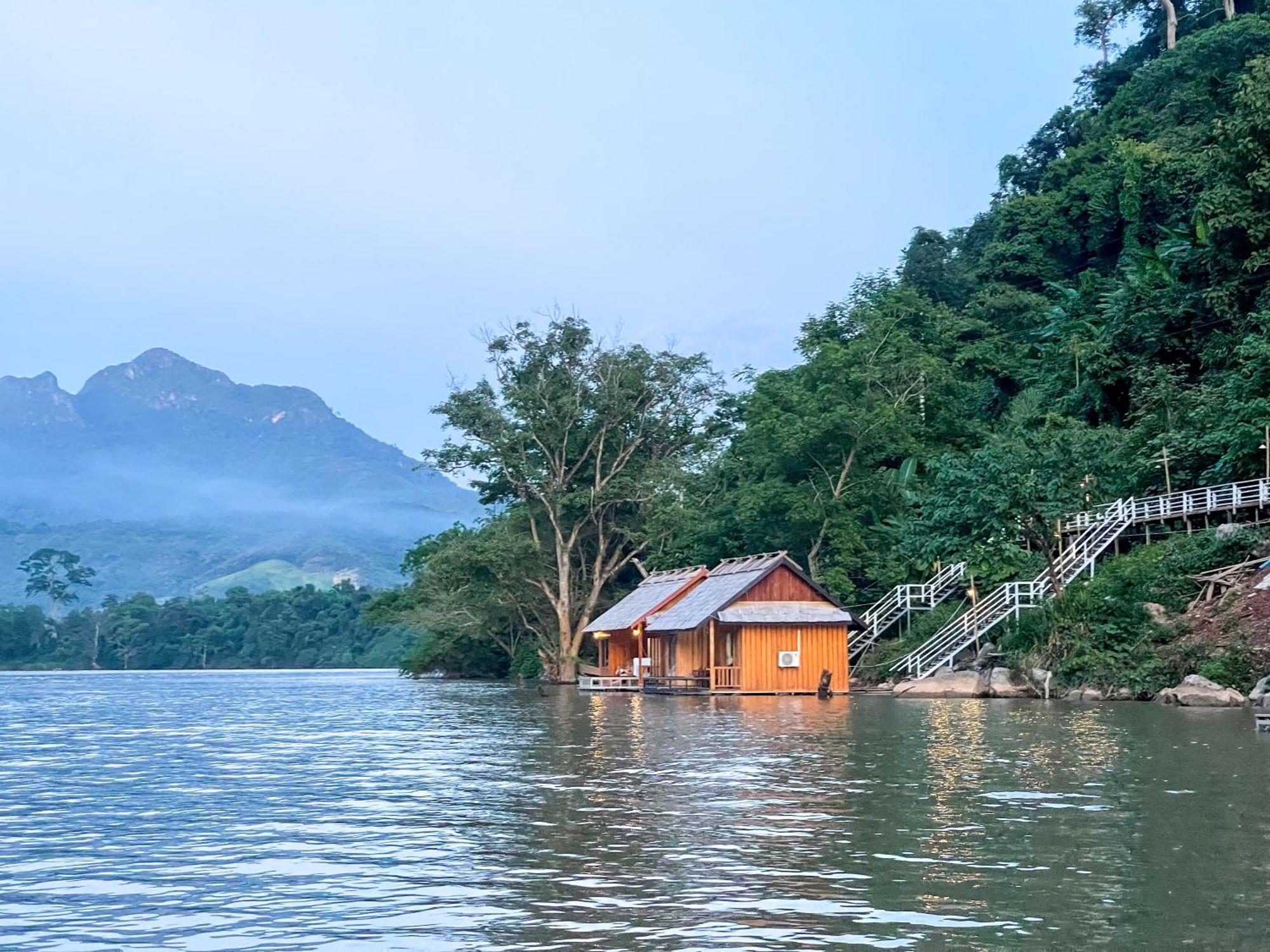 Отель Nongkhiaw The Float House Экстерьер фото