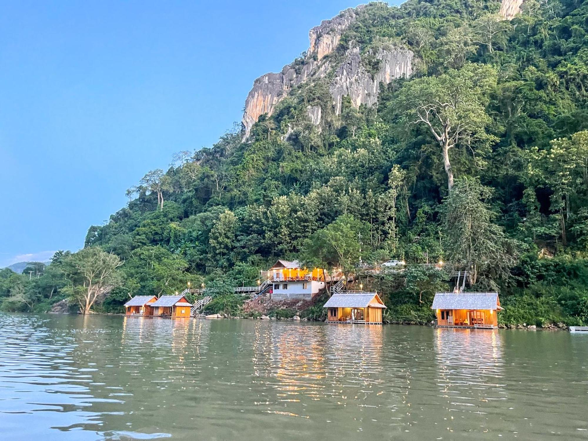 Отель Nongkhiaw The Float House Экстерьер фото