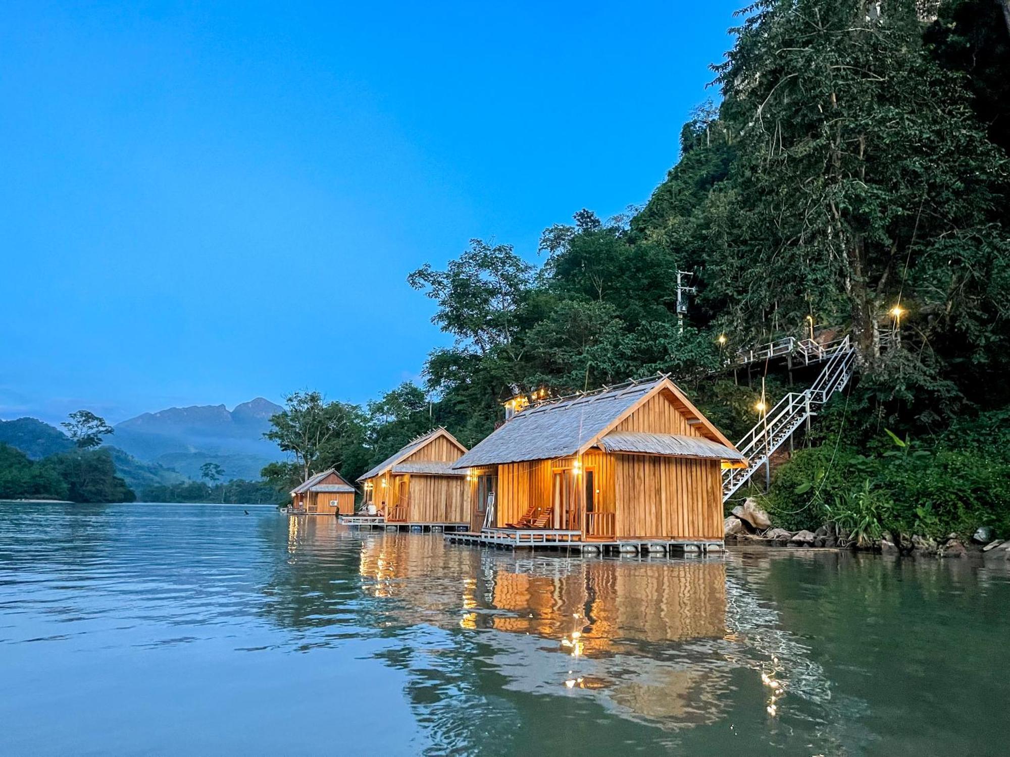 Отель Nongkhiaw The Float House Экстерьер фото
