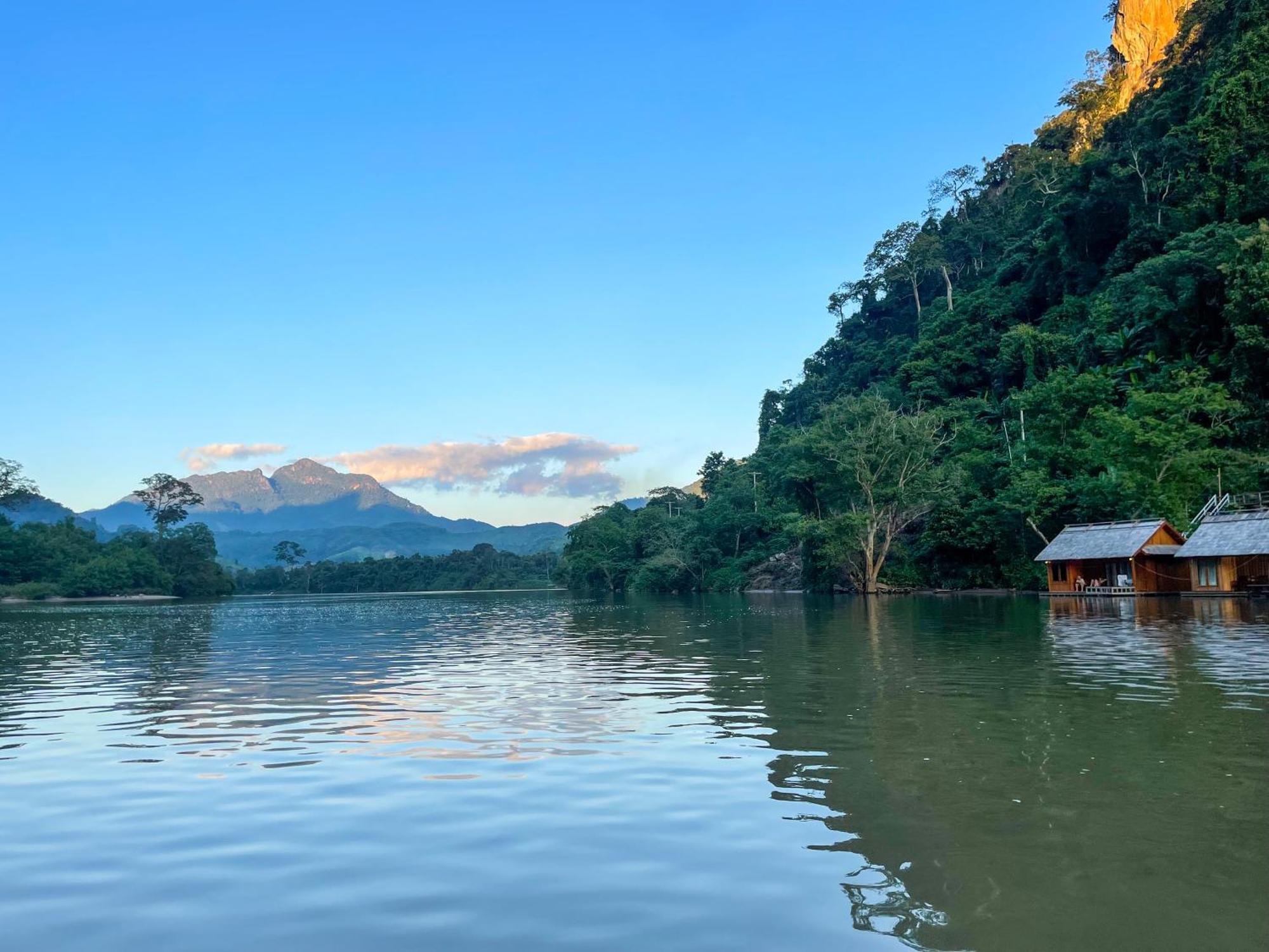 Отель Nongkhiaw The Float House Экстерьер фото