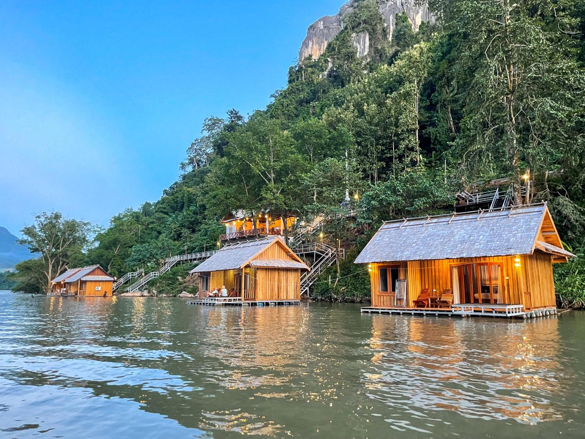 Отель Nongkhiaw The Float House Экстерьер фото