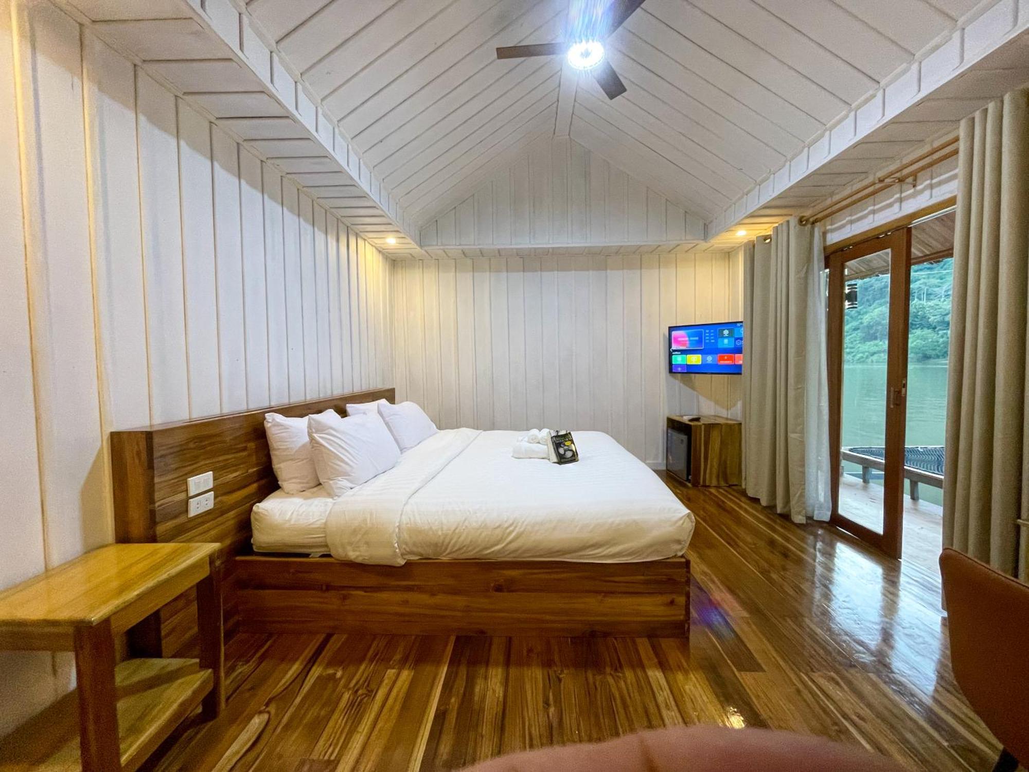 Отель Nongkhiaw The Float House Экстерьер фото