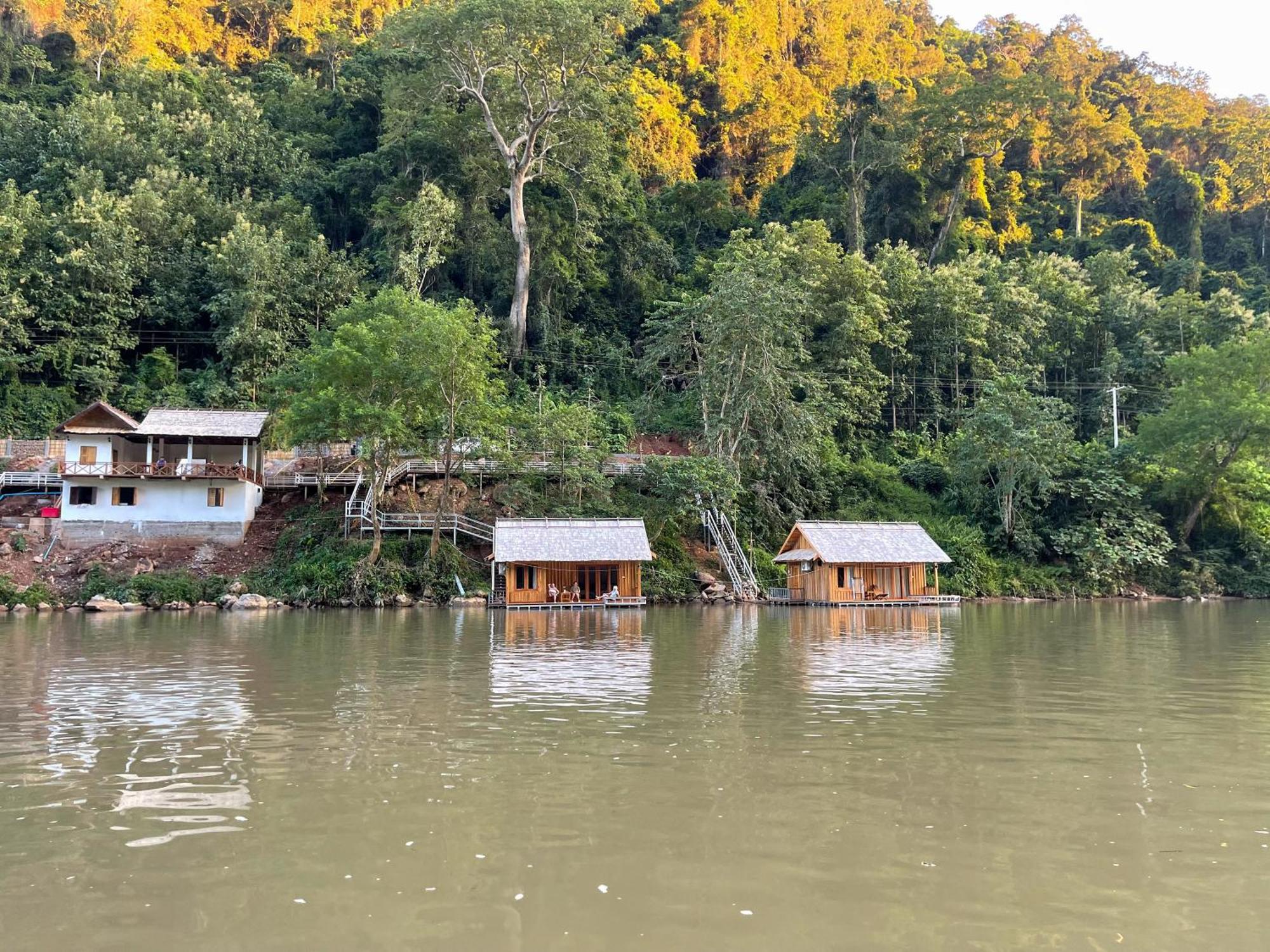 Отель Nongkhiaw The Float House Экстерьер фото