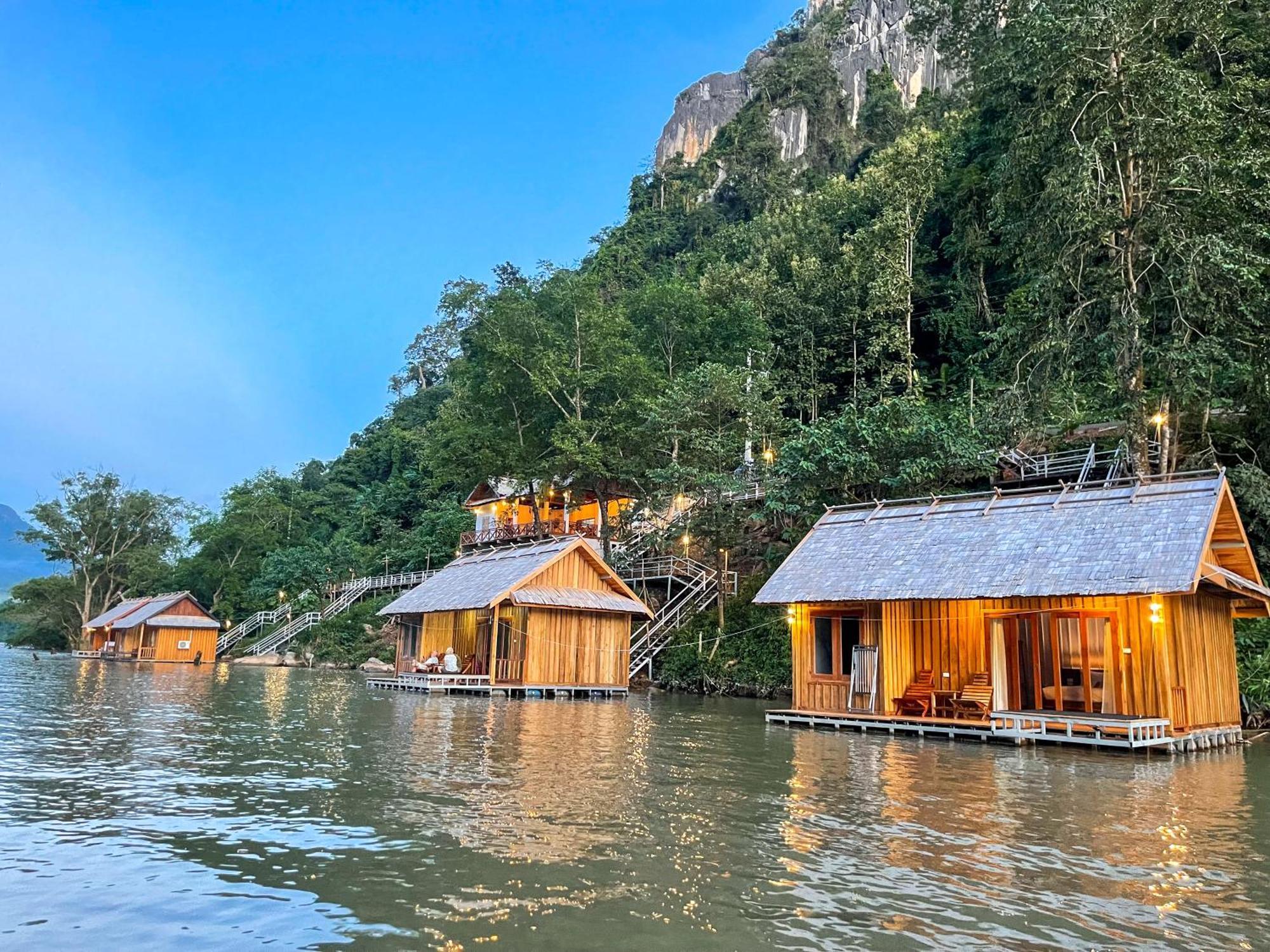 Отель Nongkhiaw The Float House Экстерьер фото