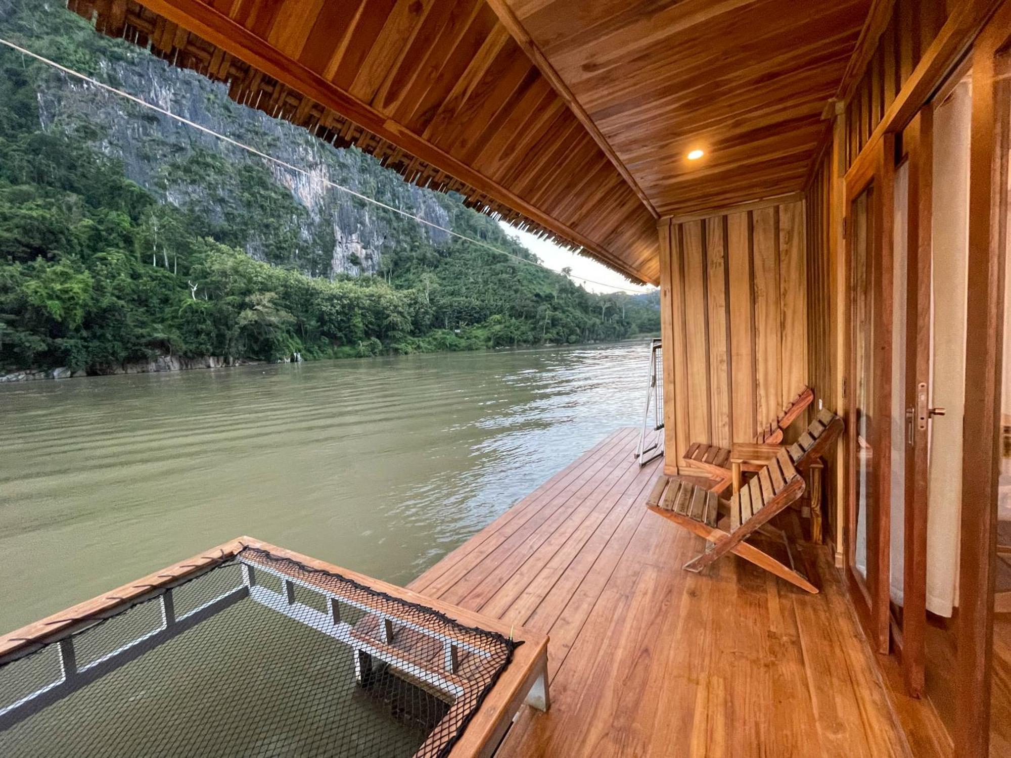 Отель Nongkhiaw The Float House Экстерьер фото